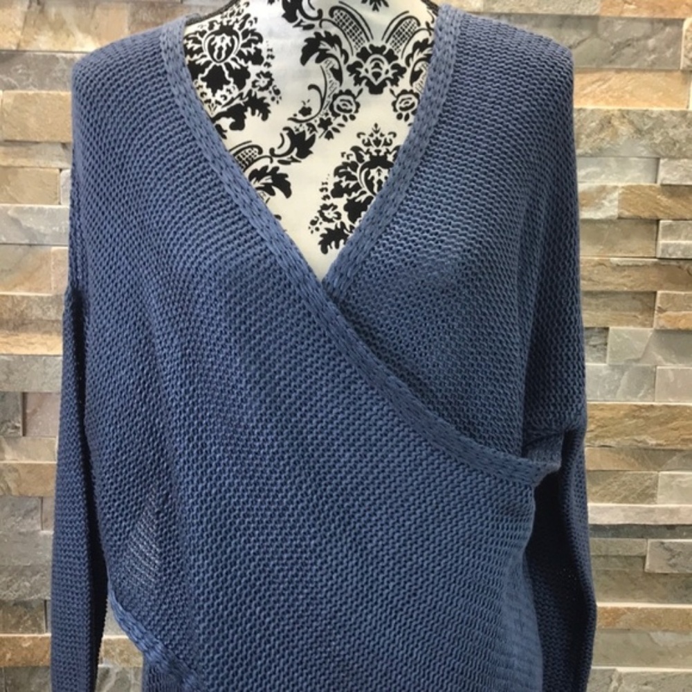 Design Lab Lord&Taylor Sweater - Picture 4 of 6